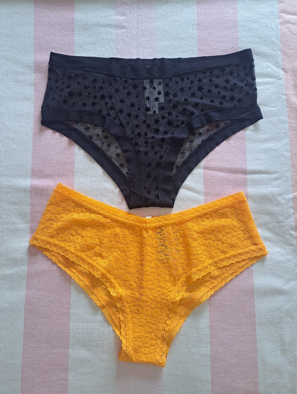 PINK panties bundle (M) NWT